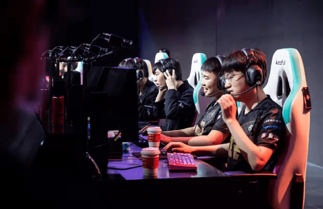 关于LPL战术调整奏效，成功扭转局势的信息