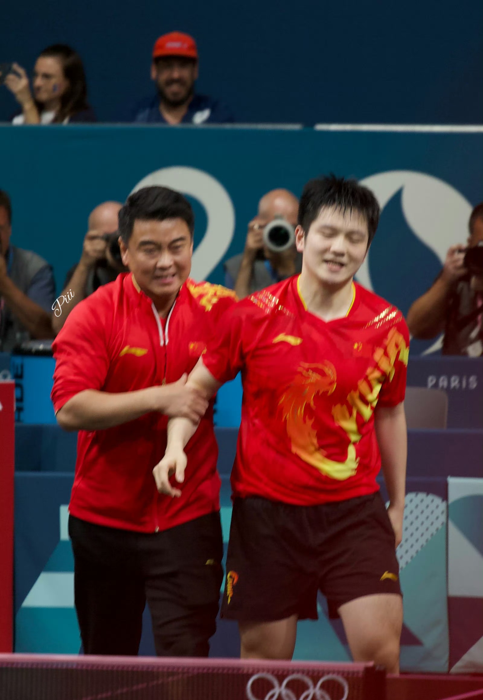 中国队鏖战韩国队，王皓带队取胜