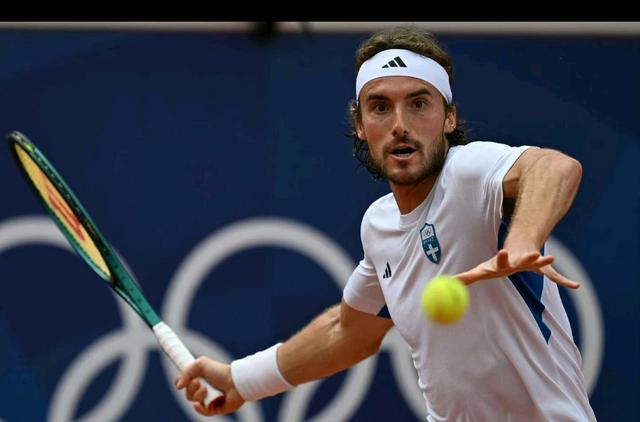 澳网鏖战法网，西西帕斯扛起全队